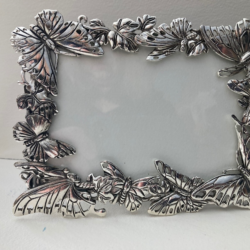 “HOST PICK” Sheffield House 3D Butterfly Metal 5x7 Frame - Picture 3 of 5